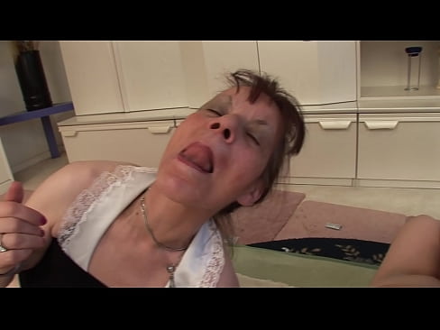 ❤️ Oomakhulu ababini kunye notatomkhulu omnye banabathathu Amanyala asemgangathweni kwi-xh.xlxxporno.ru
